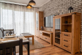Komfortowy Apartament Nadbrzeżna blisko Warszawy z Parkingiem